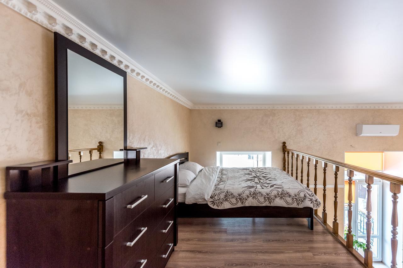Studio Apartment In Center Of Odessa Zewnętrze zdjęcie