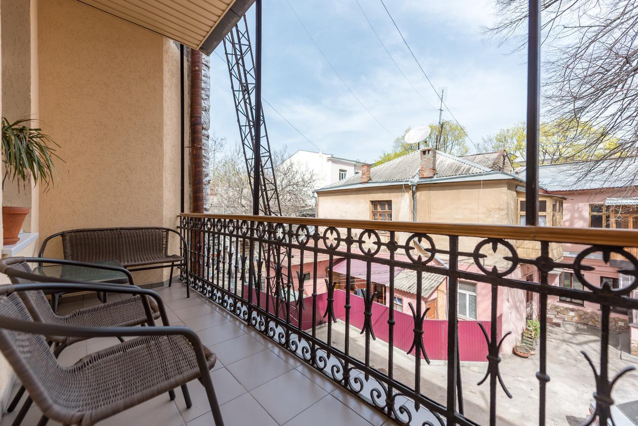 Studio Apartment In Center Of Odessa Zewnętrze zdjęcie
